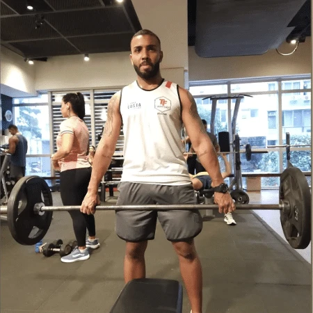 Homem negro condenado por foto de branco no RJ será julgado novamente