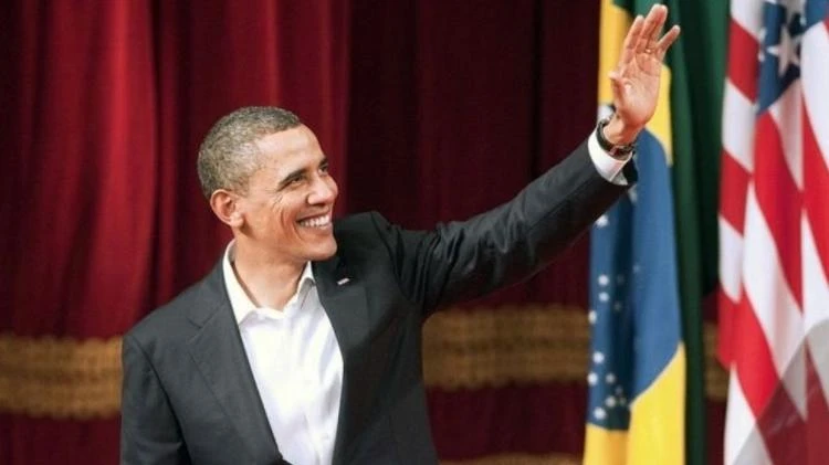 Em livro, Obama relata reza ao pé do Cristo e rumores de propina bilionária no governo Lula