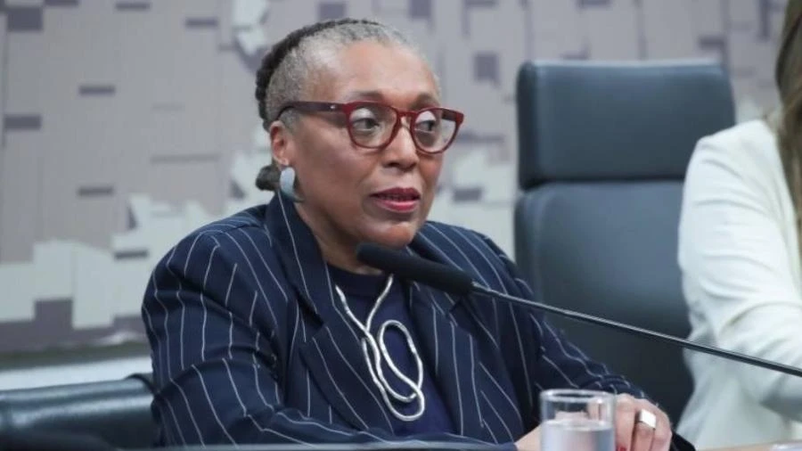 AGU pede à PF que investigue crime racial contra ministra do TSE