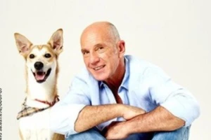 Um sobrenome e dois cachorros na disputa em SP: ex-aliados, irmãos levam cães à campanha