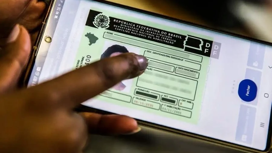 Lula sanciona sem vetos lei da nova CNH com renovação automática