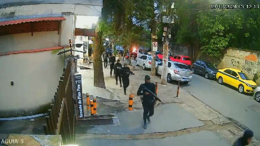 40 milicianos entram em favela no RJ; como funciona organização criminosa?