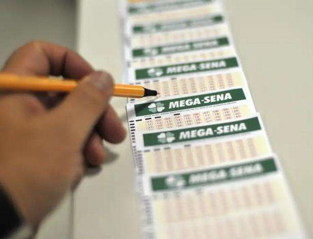 Mega-Sena pode pagar até R$ 53 milhões no sorteio desta quinta-feira (13)