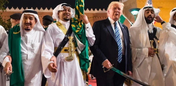 Países do Golfo preferem Trump, mas se preparam para Biden