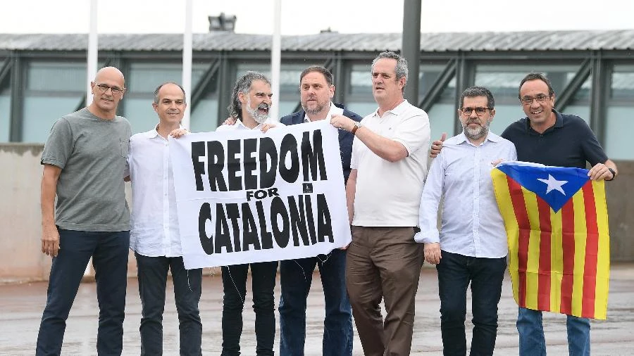 Após indulto, separatistas catalães são libertados