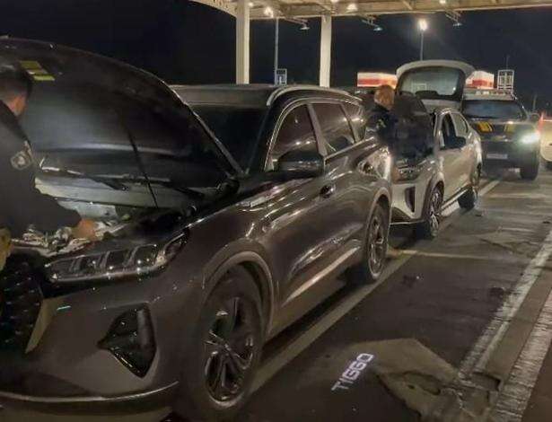 Polícia prende irmãos com carros de luxo roubados na Dutra, em Jacareí