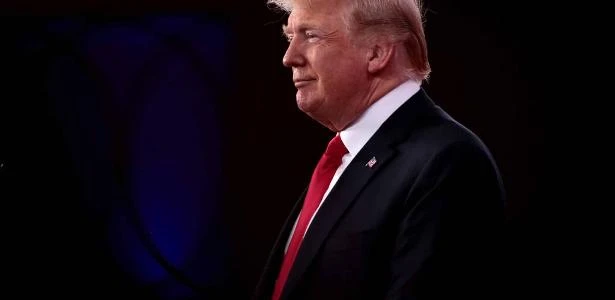 Twitter suspende contas de supostos apoiadores negros de Trump por manipulação