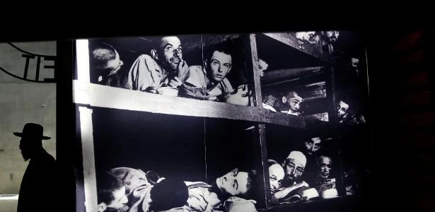 Professor judeu viraliza com mensagem de aluno após aula sobre holocausto