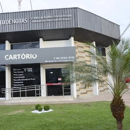 Escritura de imóvel vai de R$ 440 a R$ 8.600; em estado pobre se cobra mais Tiago Mali e Juliana Sayuri
