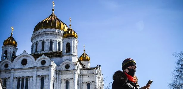 Rússia registra novo recorde de casos diário de covid-19 com 15.150 infecções