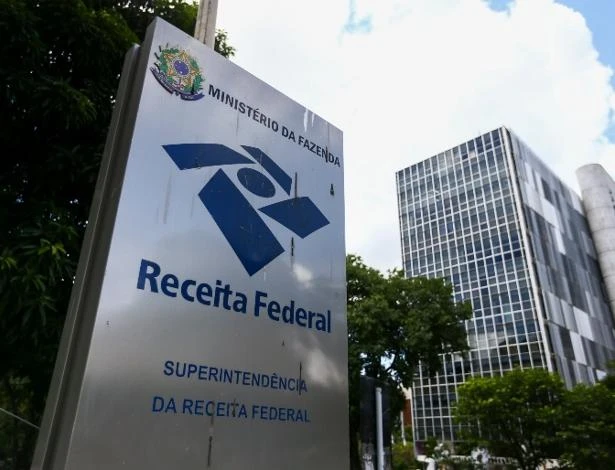 Receita Federal faz leilão eletrônico com smartphones, videogames e motos; saiba como participar