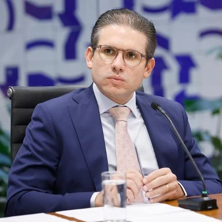 Confederações se unem em protesto contra a MP alternativa ao IOF Mariana Barbosa