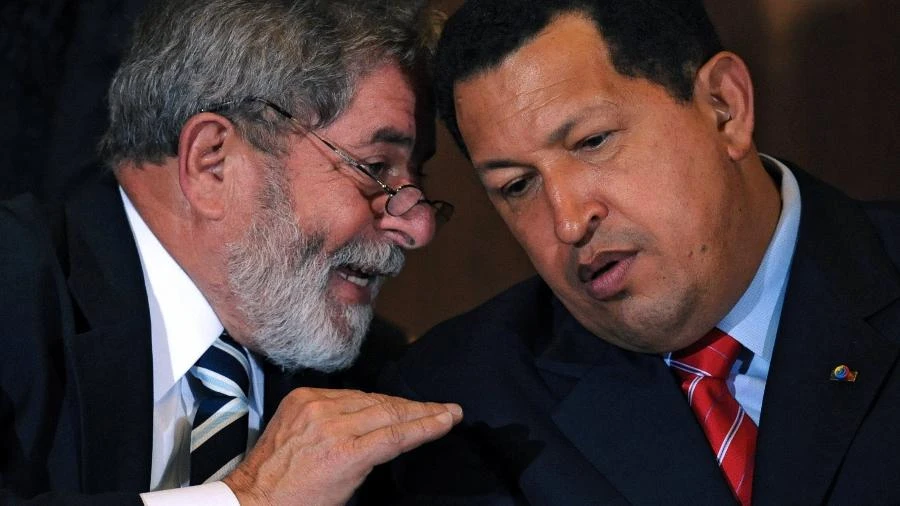 Josias: 'Lula peca ao elogiar Chávez e Morales para defender Venezuela'
