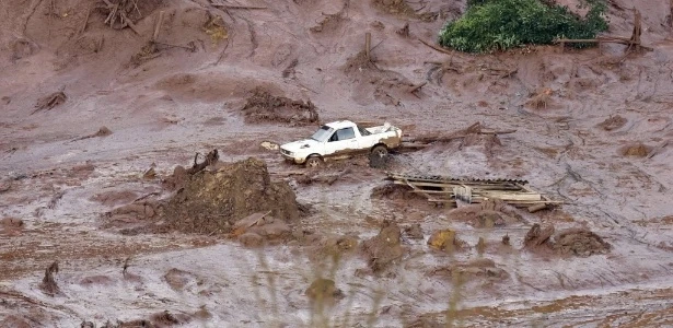 Pandemia causa atrasos nas obras de recuperação de Mariana (MG)