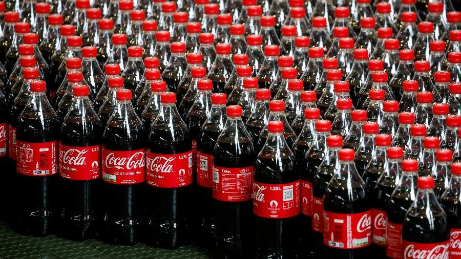 Símbolo americano, Coca-Cola é boicotada e tenta se distanciar de Trump Jamil Chade