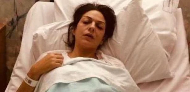 Mulher é acusada de fingir ter câncer para gastar doações de R$ 320 mil