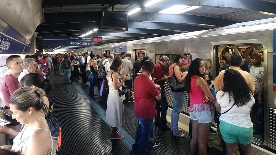 Suspeito de agredir mulher em estação do metrô de SP é preso