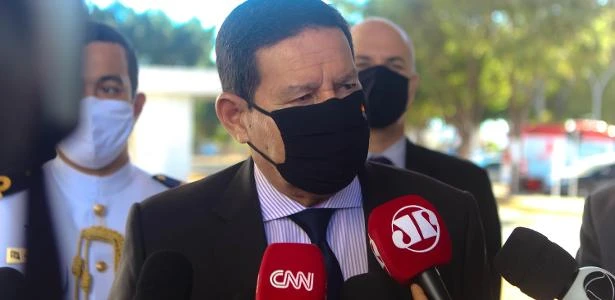 Estados têm recurso para comprar a CoronaVac, diz Mourão