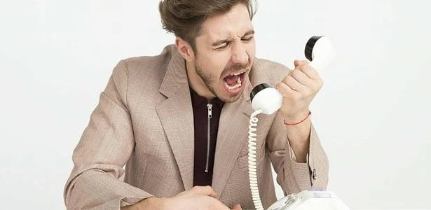 Só 1 em cada 4 consumidores insatisfeitos pede para cancelar serviço