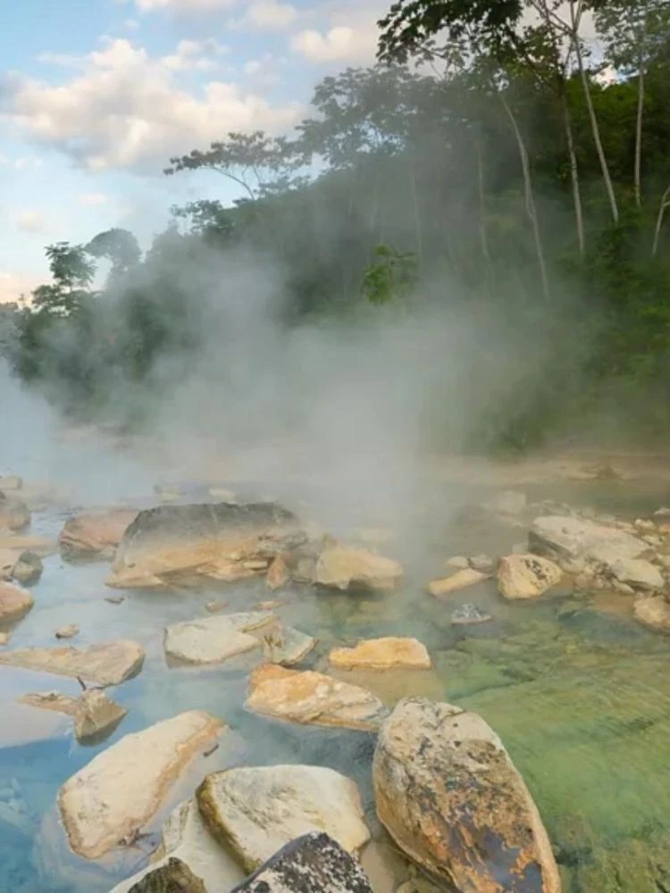 Rio fervente na Amazônia chega a quase 100ºC e cozinha animais vivos