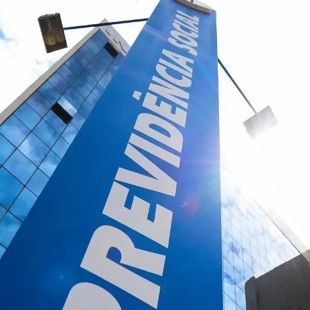 Fraude do INSS: Correios vão auxiliar aposentados a pedir ressarcimento
