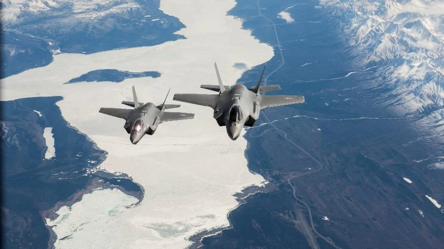 2.000 km/h: como é o F-35, o caça que Trump enviou ao Caribe contra Maduro