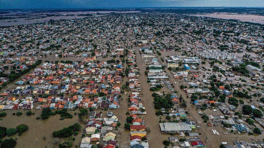 35 mil refugiados podem ter sido afetados por enchentes no RS, diz ONU Jamil Chade