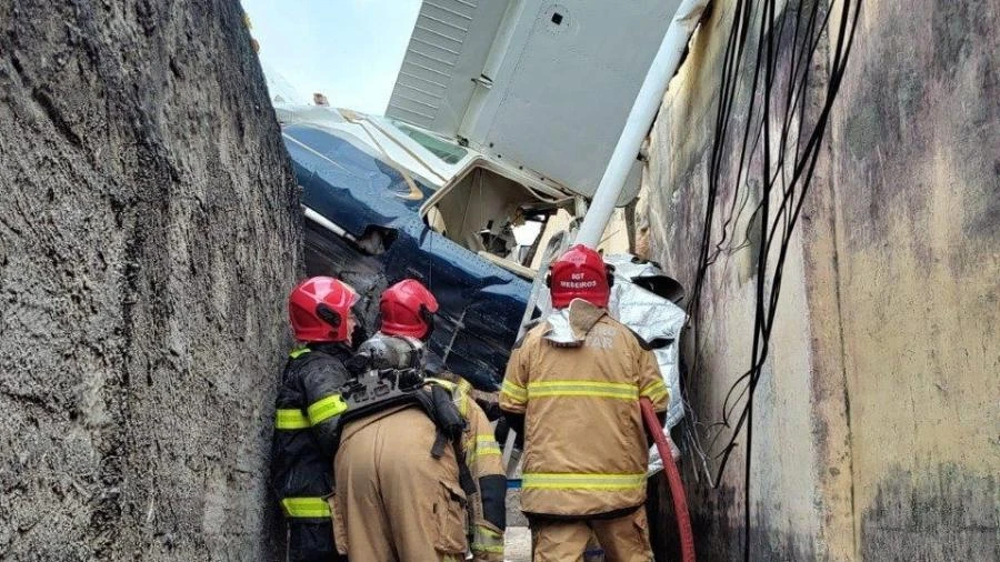 Com epilepsia e sem óculos: piloto de avião que caiu em BH omitiu doenças