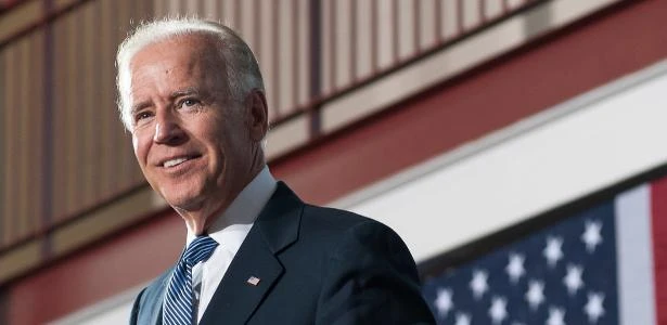 Após Trump testar positivo, Biden fará exame de coronavírus
