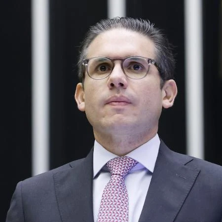 Motta acelera votações de olho em acordo com governo