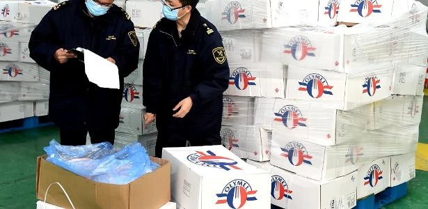 Chineses suspendem carne de frigorífico brasileiro por suspeita de Covid