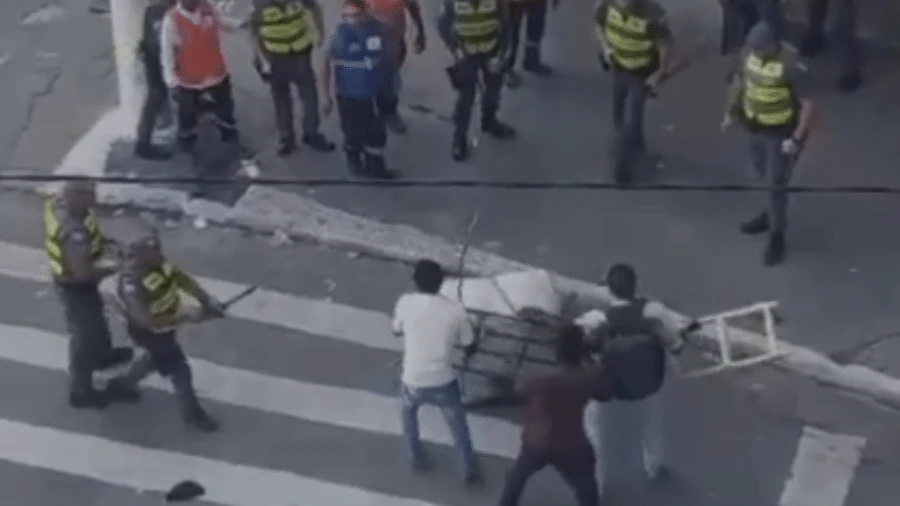 PM atira e mata ambulante senegalês no Brás, em São Paulo; veja vídeo