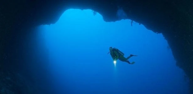 A expedição que explora os misteriosos 'buracos azuis' do Golfo do México