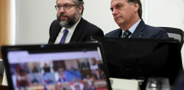 Bolsonaro: Araújo tomou providência e falou com embaixada sobre caso Robson