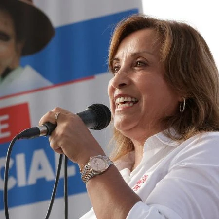 Peru não vai ceder, diz presidente em ilha que disputa com Colômbia