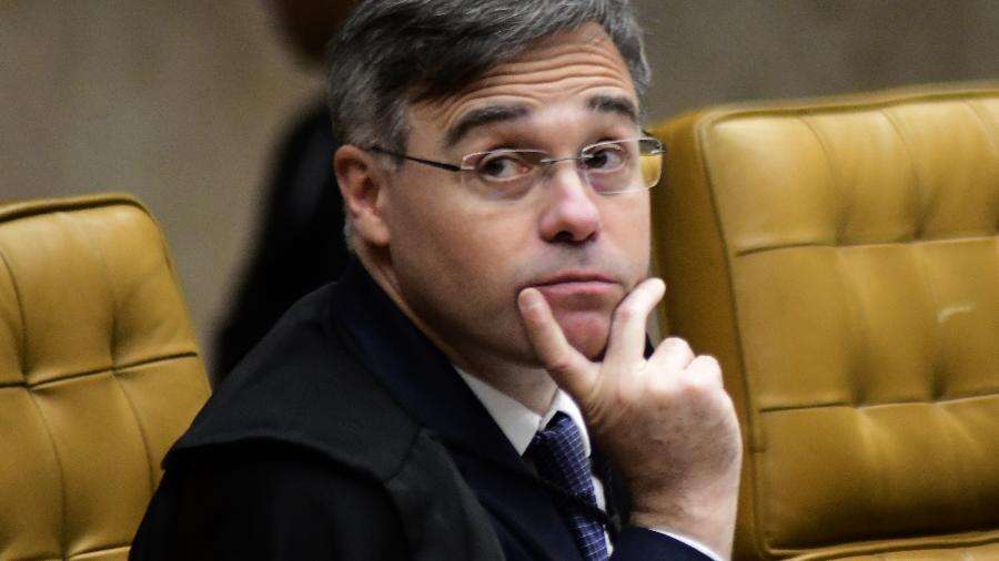 André Mendonça vota pelo impedimento de Moraes para relatar caso do golpe Carolina Brígido