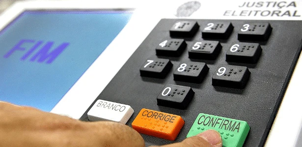 Vírus é protagonista invisível da eleição municipal