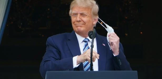 Twitter desbloqueia conta de campanha de Trump