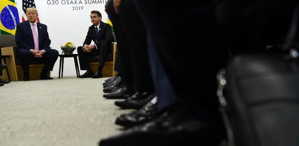 Alvo de denúncias, Bolsonaro ignora países contra ataques de Trump ao TPI