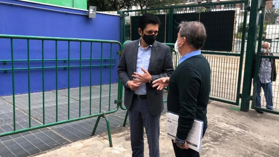 Capital seguirá governo de SP para volta às aulas em agosto, diz secretario