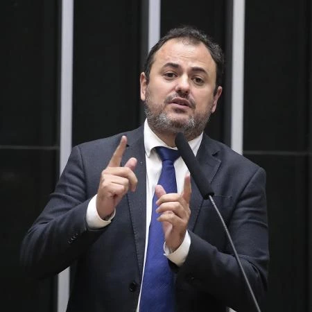 Conselho de Ética da Câmara decide sobre cassação de Glauber Braga