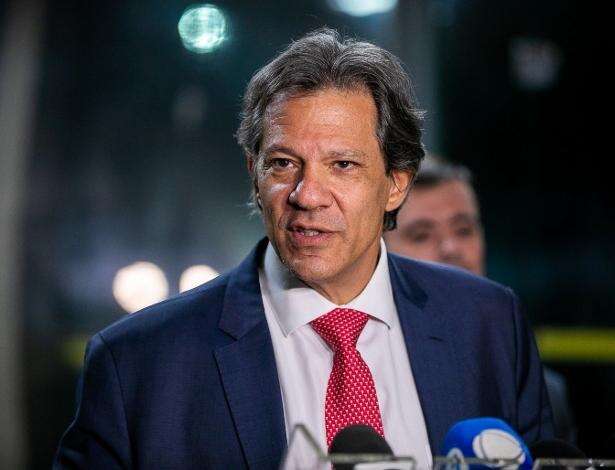 Governo Federal estuda taxar milionários para compensar isenção do IR até R$ 5 mil, diz Haddad