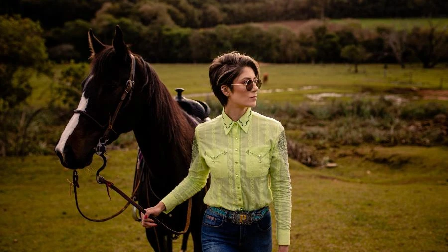 'Psicóloga' de cavalos, ela desvenda traumas: 'Eles têm memória e emoções'