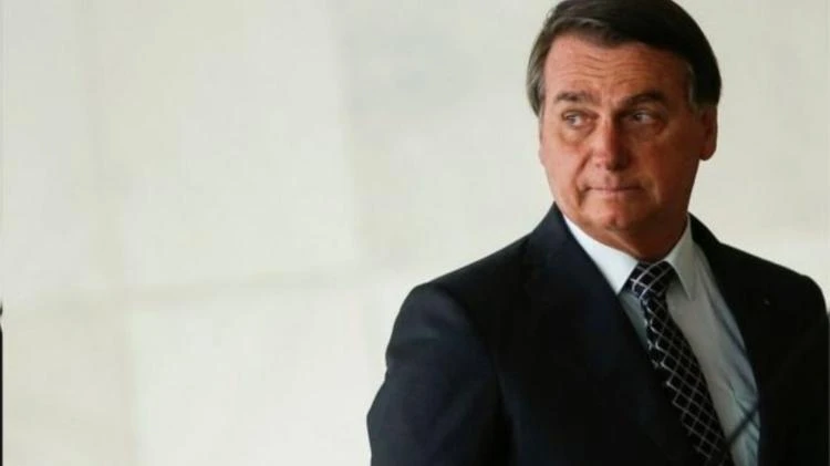 Covid-19: lei criada por Bolsonaro dá poder a estados e municípios de fazer vacinação obrigatória