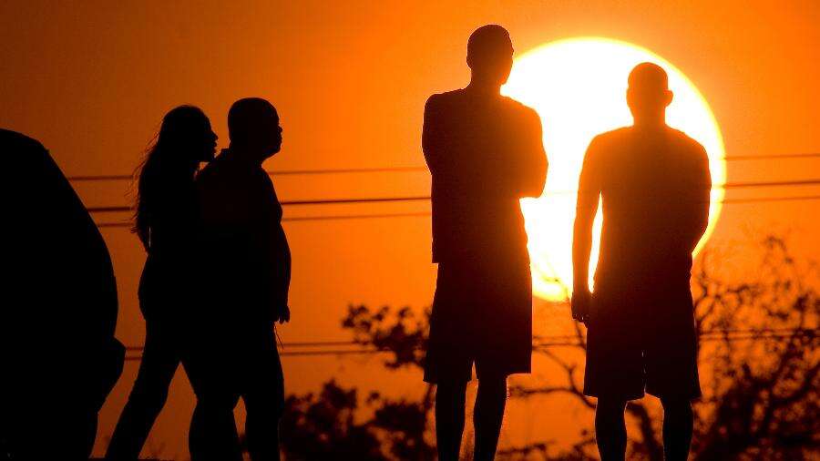 Governo toma decisão hoje (15) sobre o horário de verão; veja o que se sabe