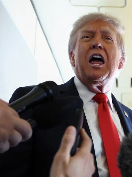 Morte de Charlie Kirk provoca disputa sobre liberdade de expressão entre apoiadores de Trump