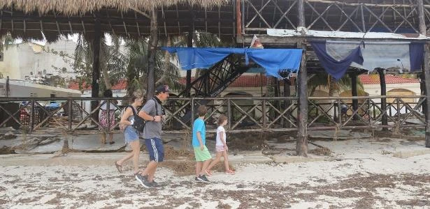 Furacão está a poucas horas de tocar o solo no Caribe mexicano