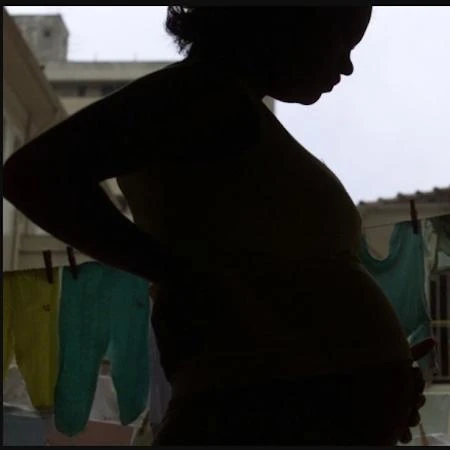 Câmara acelera projeto que derruba regras de acesso ao aborto por menores