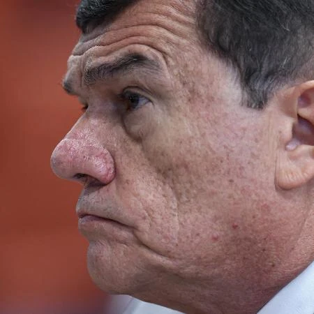 Ex-ministro da Defesa de Bolsonaro pede desculpas por falas contra urnas