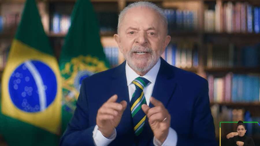 Josias: Governo Lula carrega na propaganda e repete Bolsonaro com sigilos